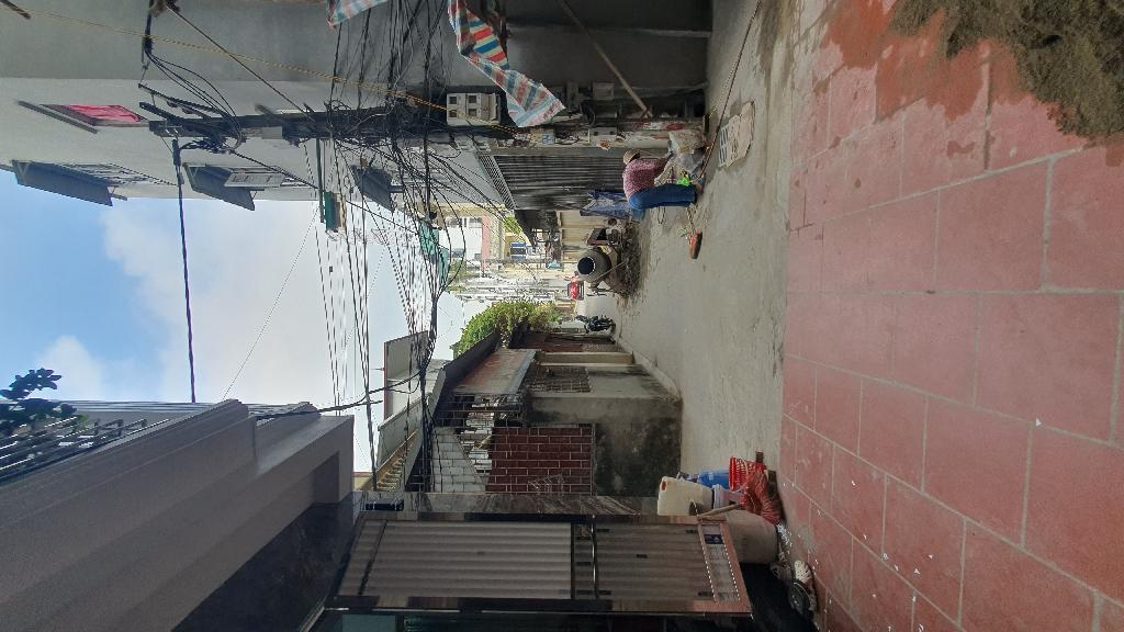 Nhà 5 tầng, mặt tiền 4,6m. Lô góc , trung tâm phường Thụy Phương , Bắc Từ Liêm Hà Nội